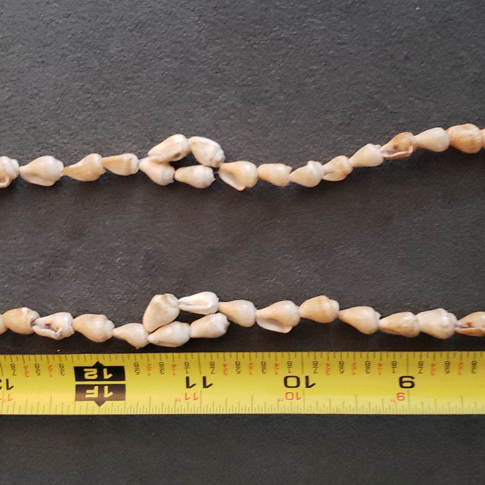 Shell necklace - Picture 2 of 3